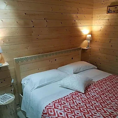 B&B Abete Bianco 아우론조디까도레